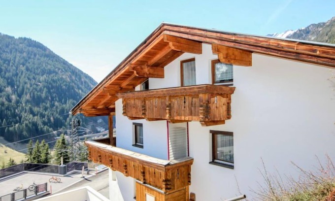 Flirsch Casa | Casa de vacaciones Hölzl by Interhome