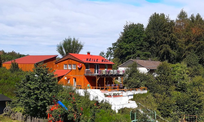 Reichshof Chalet De Esquí | Casa de vacaciones "HEILEN WELT" 3 dorm. Zona tranquila y amigable para niños (se admiten perros)