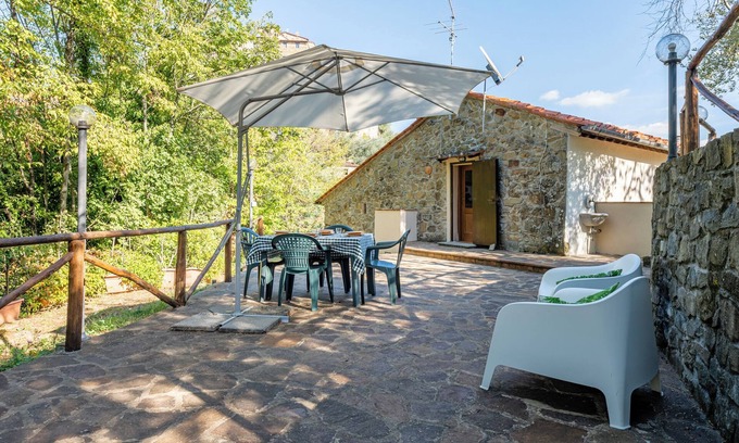Aramo Casa | Casa de vacaciones "Il Colletto Romantic Stonehouse" con vistas a la montaña, jardín y terraza