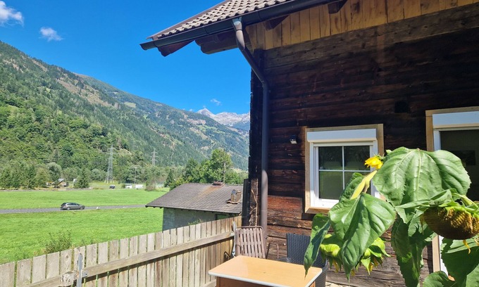 Stall Casa | Vacation home in Carinthia with mountain views and Wi-Fi