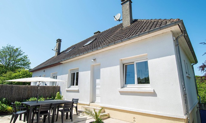 Sainte-Honorine-des-Pertes Casa | Vacation home in Normandy