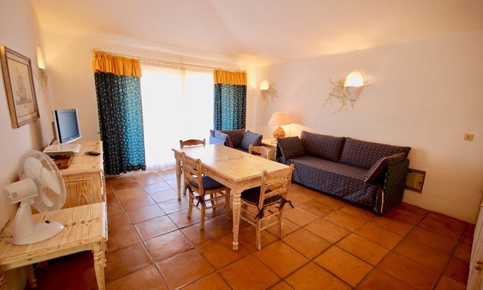 Cala di Volpe Apartamento | Vacation Home in Porto Cervo with 1 bedrooms sleeps 3