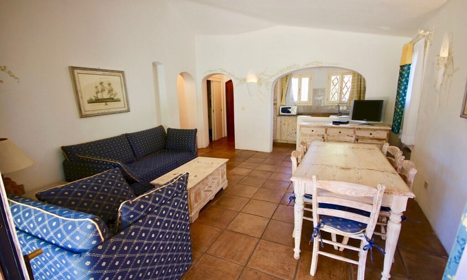 Cala di Volpe Apartamento | Vacation Home in Porto Cervo with 2 bedrooms sleeps 4