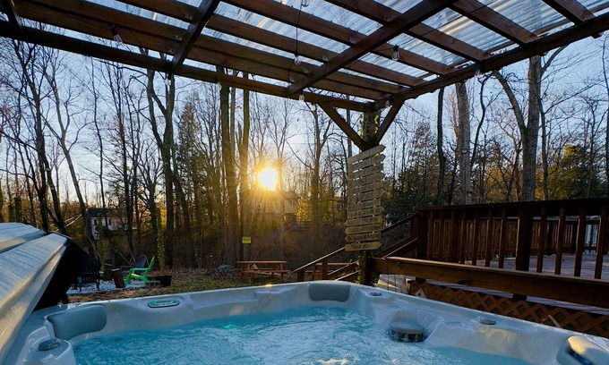 Cresco Casa | Vacation Home in the Poconos with Hot tub, Fire pit, BBQ Grill, & Game Room