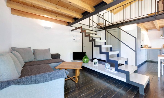 Toscolano Maderno Apartamento | Casa de vacaciones "La Casetta Nel Bosco" con terraza privada y Wi-Fi
