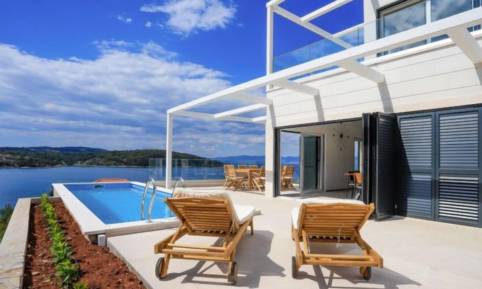 Necujam Casa | Casa de vacaciones Jakša by Interhome