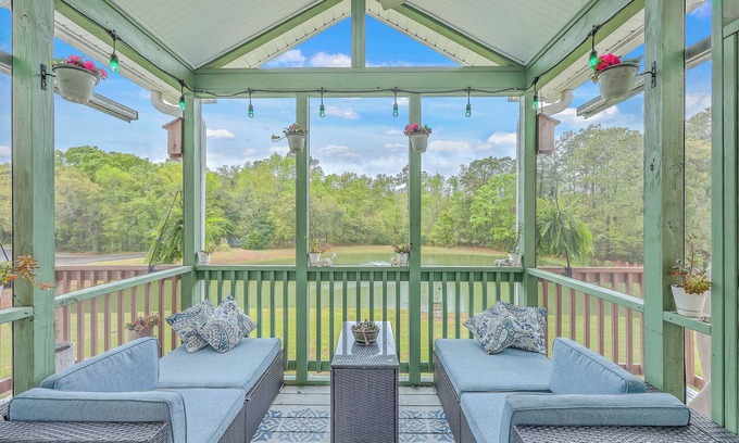 Mount Pleasant Casa | Vacation home just 10 minutes to the beach and 20 to Downtown Charleston.