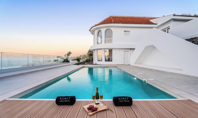 Sauzal Casa | Casa de vacaciones 'Karat Villa Sound Of The Sea' con vistas al mar, Wi-Fi y aire acondicionado