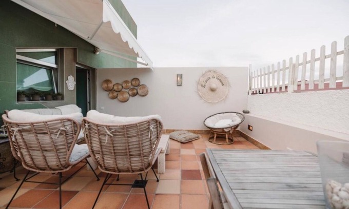 Telde Casa | Casa de vacaciones 'La Casita De Vanessa' con vistas al mar, terraza y Wi-Fi