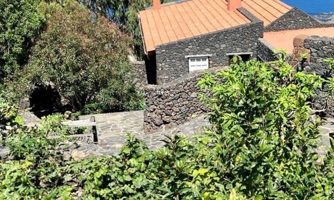 Tesbabo Casa | Casa de vacaciones "Las Adelfas" con vistas al mar, terrazas y Wi-Fi
