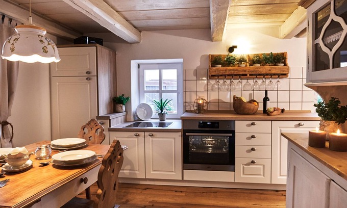 Bottingen Apartamento | Vacation home Lilace with whirlpool and wood-burning stove, 4 bedrooms, max. 8 persons