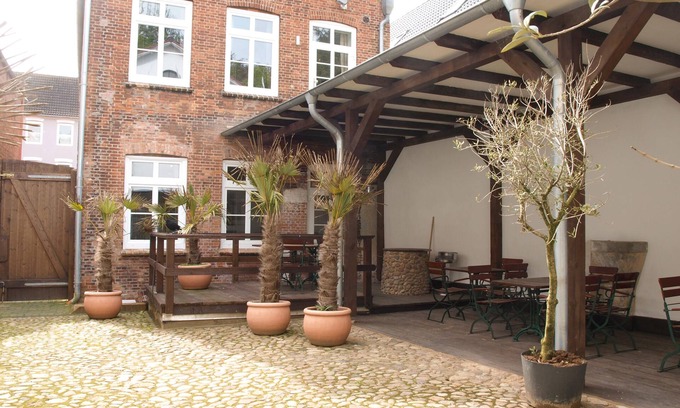 Zentrum Casa | Vacation home Lodge am Oxenweg in Husum for up to 14 people