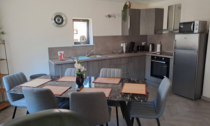 Aschbach Casa | Casa de vacaciones "Maurer" con terraza privada, jardín compartido y Wi-Fi