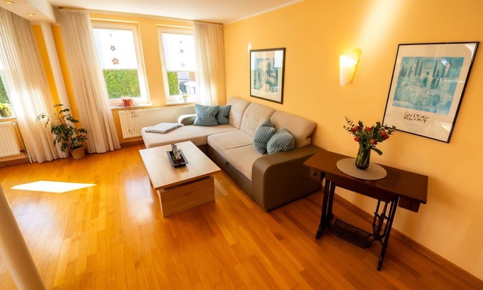 Luegde Casa | Casa de vacaciones Mia by Interhome