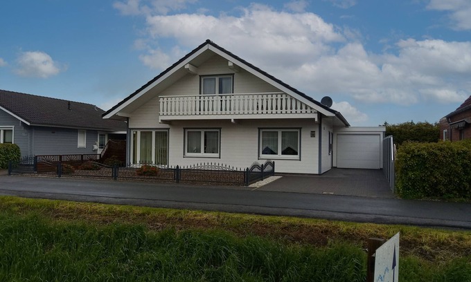 Rhauderfehn Casa | Vacation home Mooi Huus 95157 - Holiday home Mooi Huus