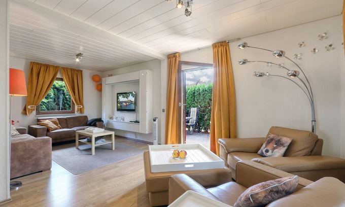 Kirchheim Casa | Vacation home near Viola (own sauna, 50''-TV, WLAN) in the forest, by the lake