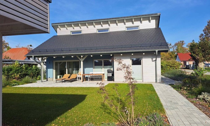 Neukalen Casa | Vacation home Neukalen on Lake Kummerow - ideal for families and small groups