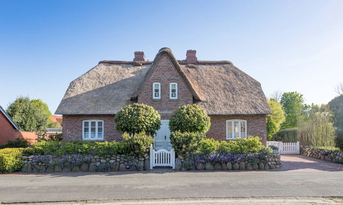 Risum-Lindholm Casa | Vacation home Reethüs Brodersen for up to 4 persons