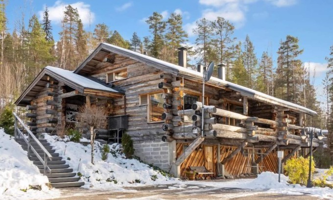 Salla Casa | Vacation home Sallanhelmi b1 in Salla - 8 persons, 3 bedrooms