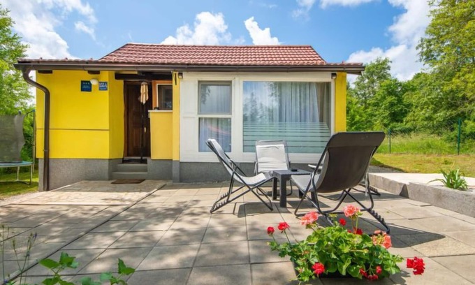 Tounj Casa | Casa de vacaciones Tina by Interhome