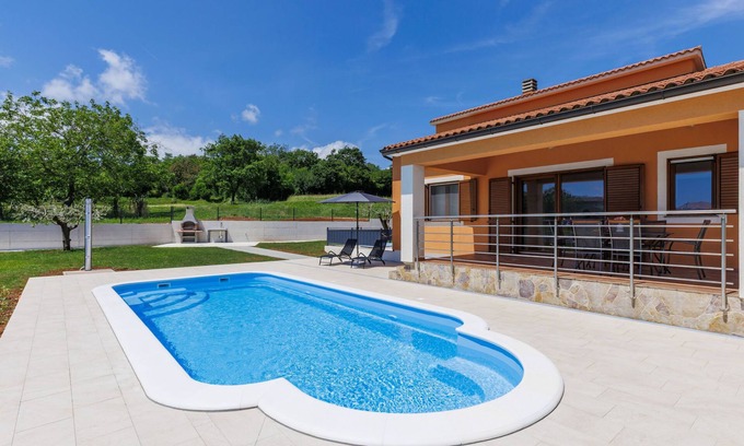 Zminj Casa | Casa de vacaciones Tina by Interhome