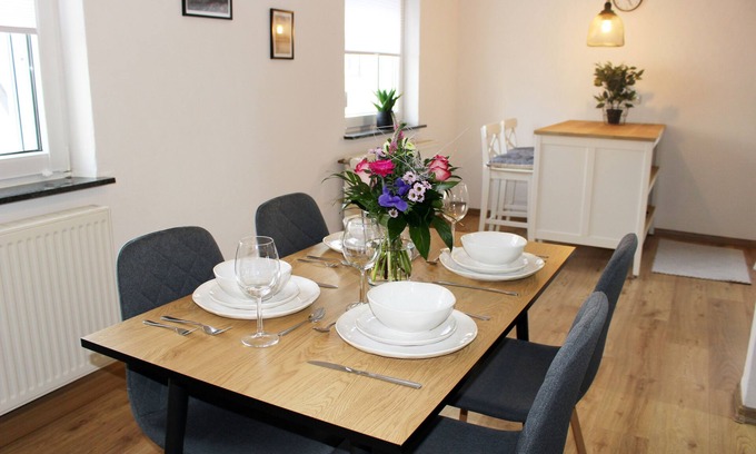 Weissenstadt Casa | Vacation home Traumblick directly on the lake in Bad Weißenstadt in the Fichtelgebirge.
