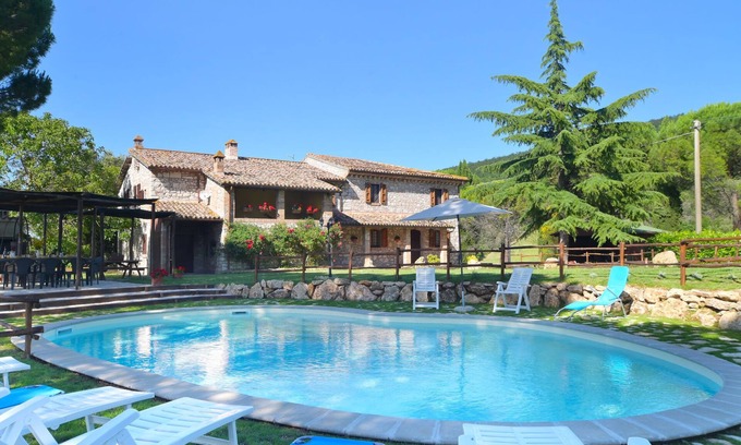 Massa Martana Casa | Casa de vacaciones Vepres by Interhome