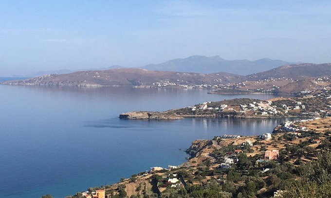 Kato Aprovatou Casa | Casa de vacaciones, con una gran vista al mar en Andros. código / AMA 00000573752