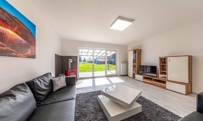 Muritz Casa | Vacation home with fireplace, covered terrace and garden