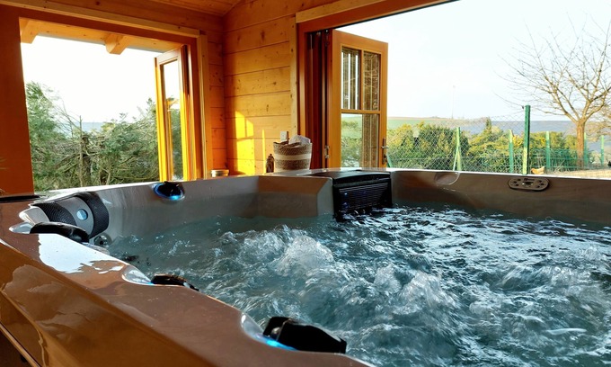 Plutscheid Casa | Vacation home with garden, playground, whirlpool, wood-fired sauna, pet-friendly
