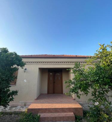 Mbrostar-Urë Casa | vacation house