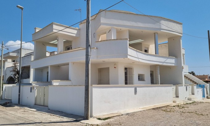Lido Marini Casa | Villino Lido Marini a 50 metros del mar.