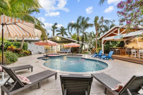 Ellenton Casa | Vacation House, Poolhot-tuboutdoor Kitchen!