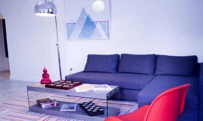 Buena Vista Casa | La Mejor Casa Dúplex De Arte En Miami. Enorme Backyad / Patio. ¡¡Buen precio!!