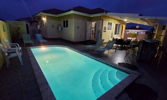 Soledad Casa | Vacation house with pool 1-6 persons