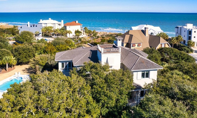 Debordieu Colony Casa | Vacation in luxury and style with sweeping ocean views at Pearce House.