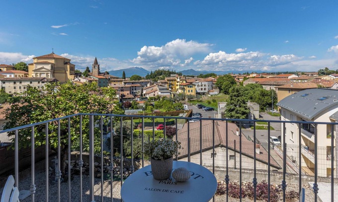 Castelnuovo del Garda Casa | Casa de vacaciones 'Homely Feeling' con Wi-Fi, aire acondicionado, balcón y jardín