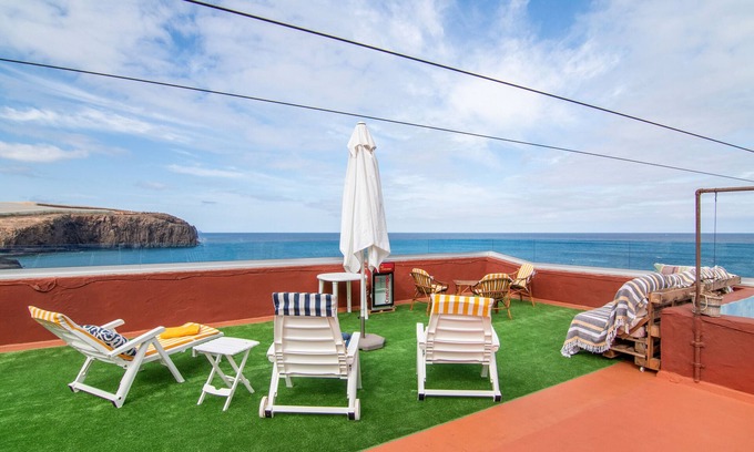 Sardina Apartamento | Vacaciones 'Las Velas' con vistas al mar, Wi-Fi y aire acondicionado