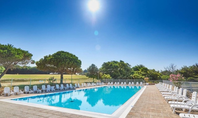 Basanija Apartamento | Vacation resort Savudrija Bungalow with seaview 2TMG incl. half board for 3 persons