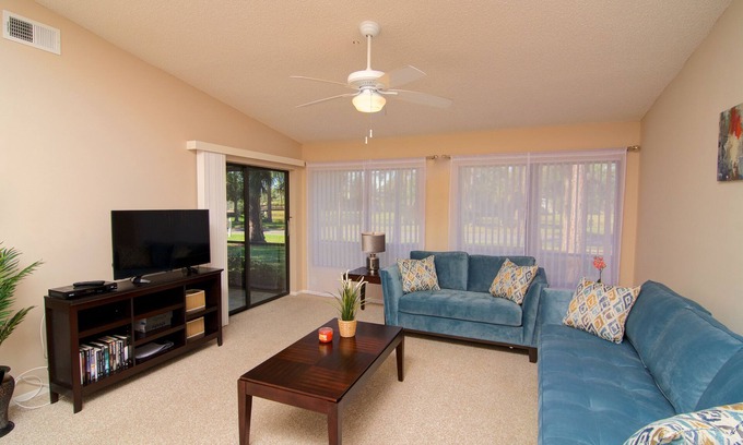 Sarasota Villa | Vacation Villa just minutes drive from Siesta Key, year-round heated pool / 3640