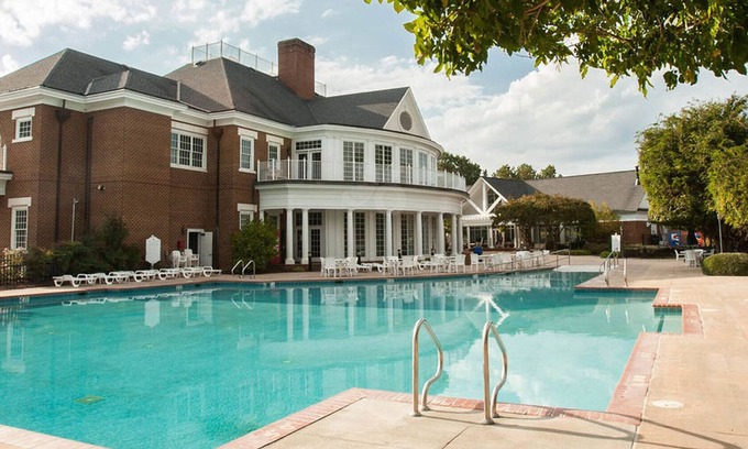 Williamsburg Condominio | Williamsburg Plantation Resort: 2BR / 2BA, julio y agosto de 2019