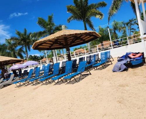 Discovery Bay Apartamento | VaeTropicalParadise Free Beach & Pool Access