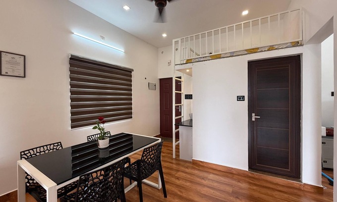Elappara Hotel | Vagamon hill Casa holiday home