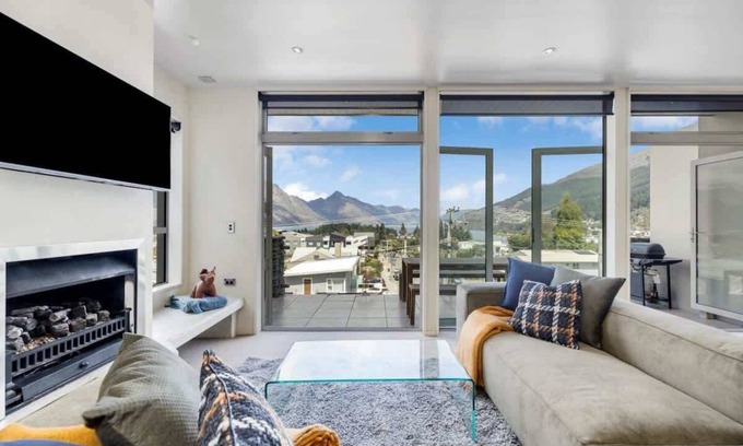 Queenstown City Centre Casa | Vailmont Villa, Central Queenstown