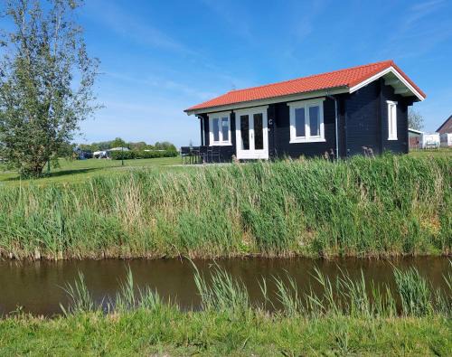 Swichum Casa | Vakantiehuisje vlakbij Leeuwarden, Swichumer Pleats