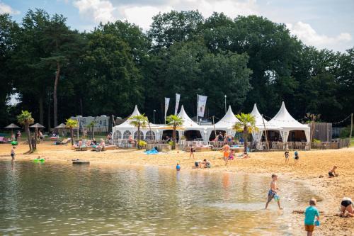 Maasbree Complejo | Vakantiepark BreeBronne
