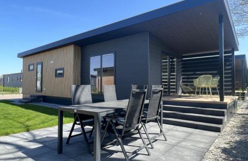 Scherpenisse Chalet De Esquí | Vakantiepark de Zeeuwse Parel - Dijkzicht