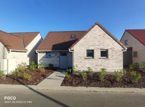 Koksijde Casa | Vakantiewoning Polderhuis 10, airco en verwarming in alle kamers, privé parkeerplaats en afgesloten tuin
