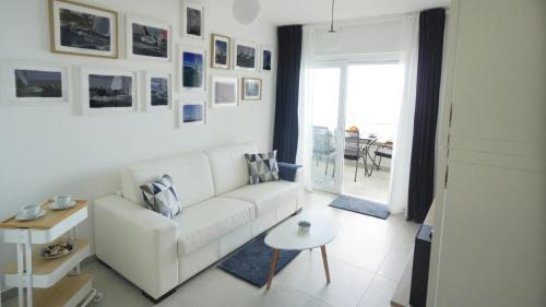 Bregi Apartamento | Val Apartment - Four Seasons Escape with sea view and swimming pool