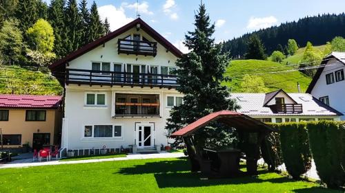 Moeciu de Sus Casa | Valea Dorului Guest House